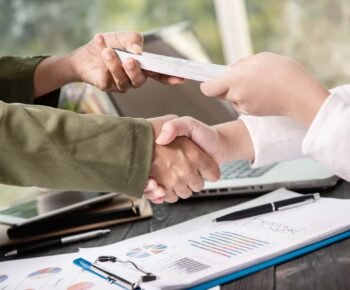 Combate à inadimplência empresarial