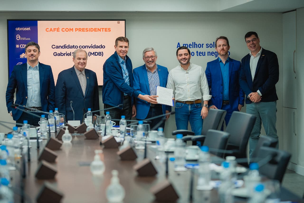 Gabriel Souza participa da primeira edição dos Cafés com Presidentes